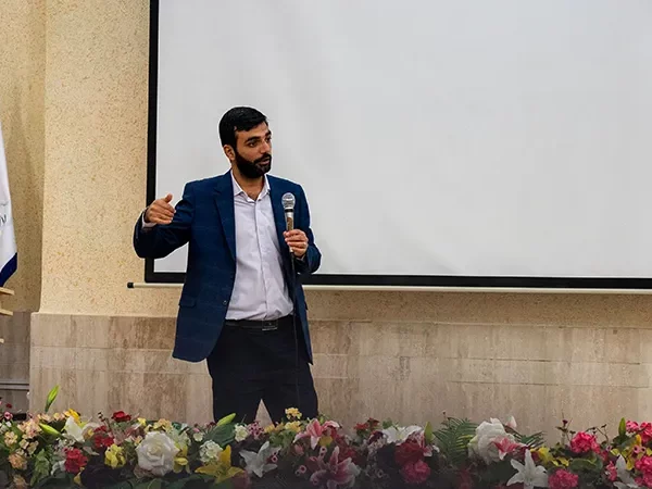 سخنرانی مهندس زارعی نژاد در رویداد دانشگاه مازندران اسفند 1402